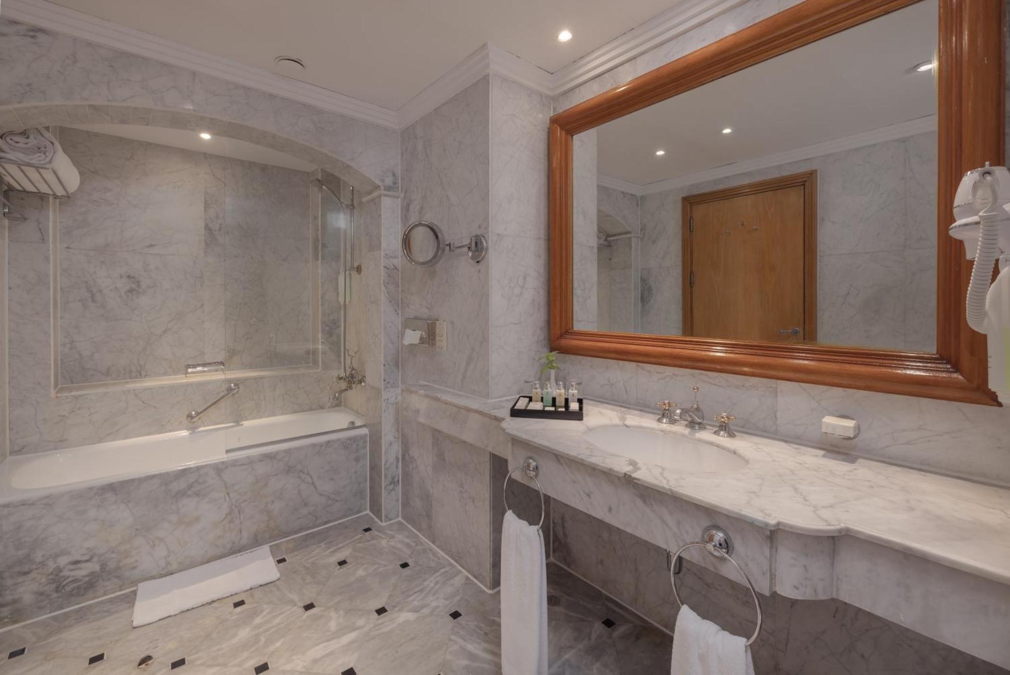 Jaz Sharm Dreams Hotel Exterior photo Bathroom